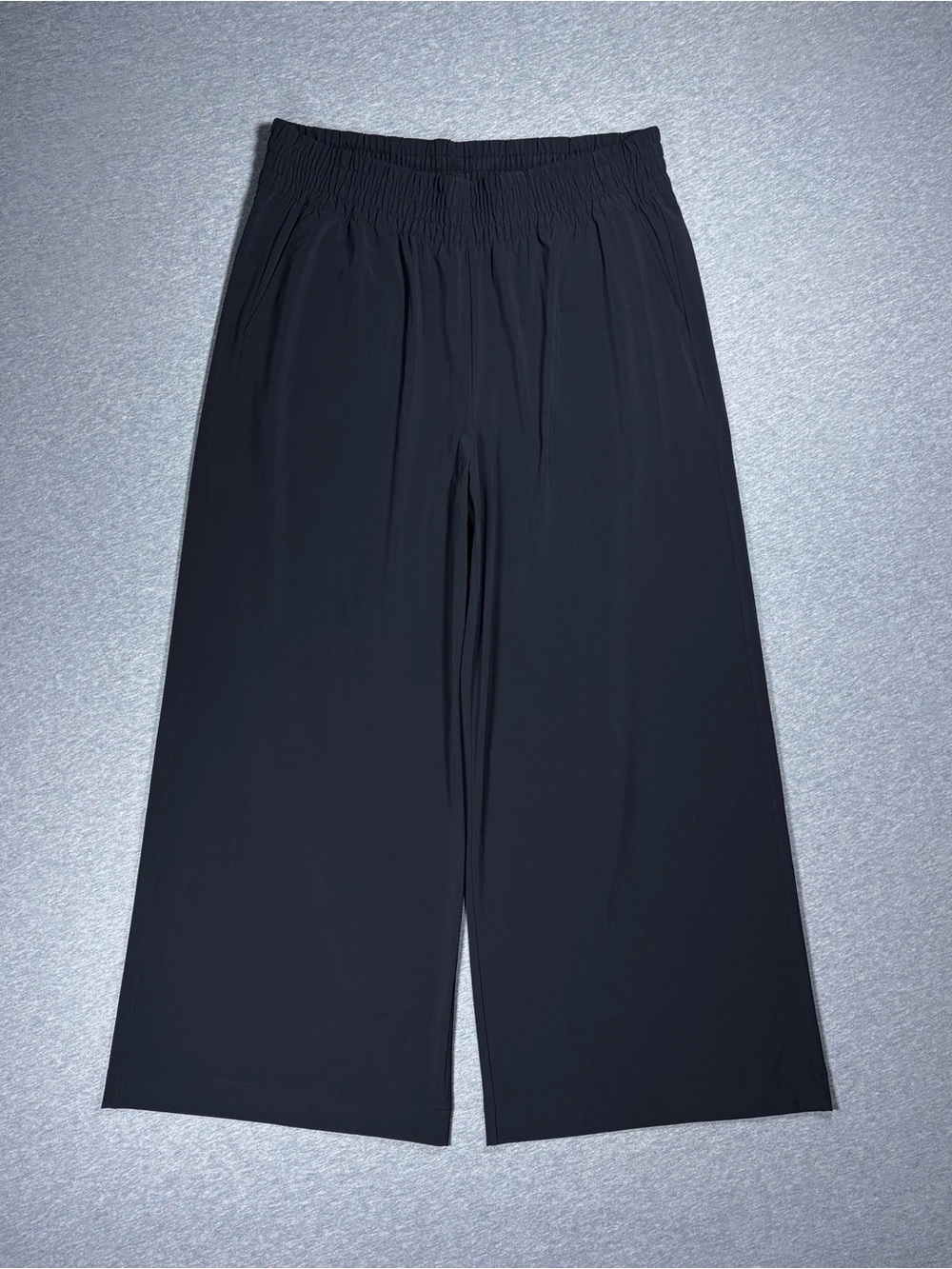 Vuori Villa Wideleg Pants Black Women’s Size XL Pull On Elastic Waist Comfy